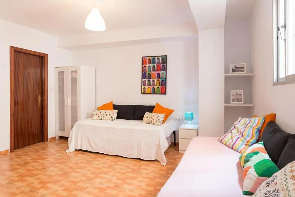 מאלגה Calle Larios Parking Gratis F4 Historic Center ספרד